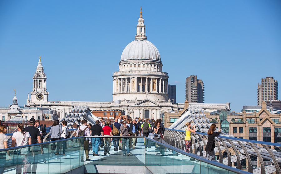 Queen’s Memorial Bridge To Feature Toughened Glass